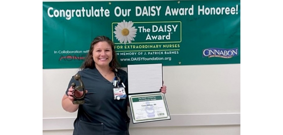 UT Health Jacksonville nurse Cassi Wilburn receives DAISY Award 