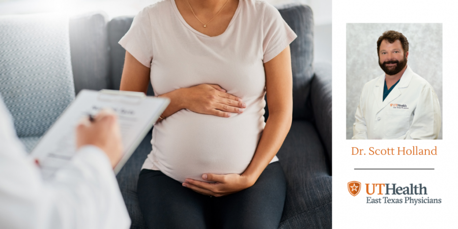 pregnant woman at an examine